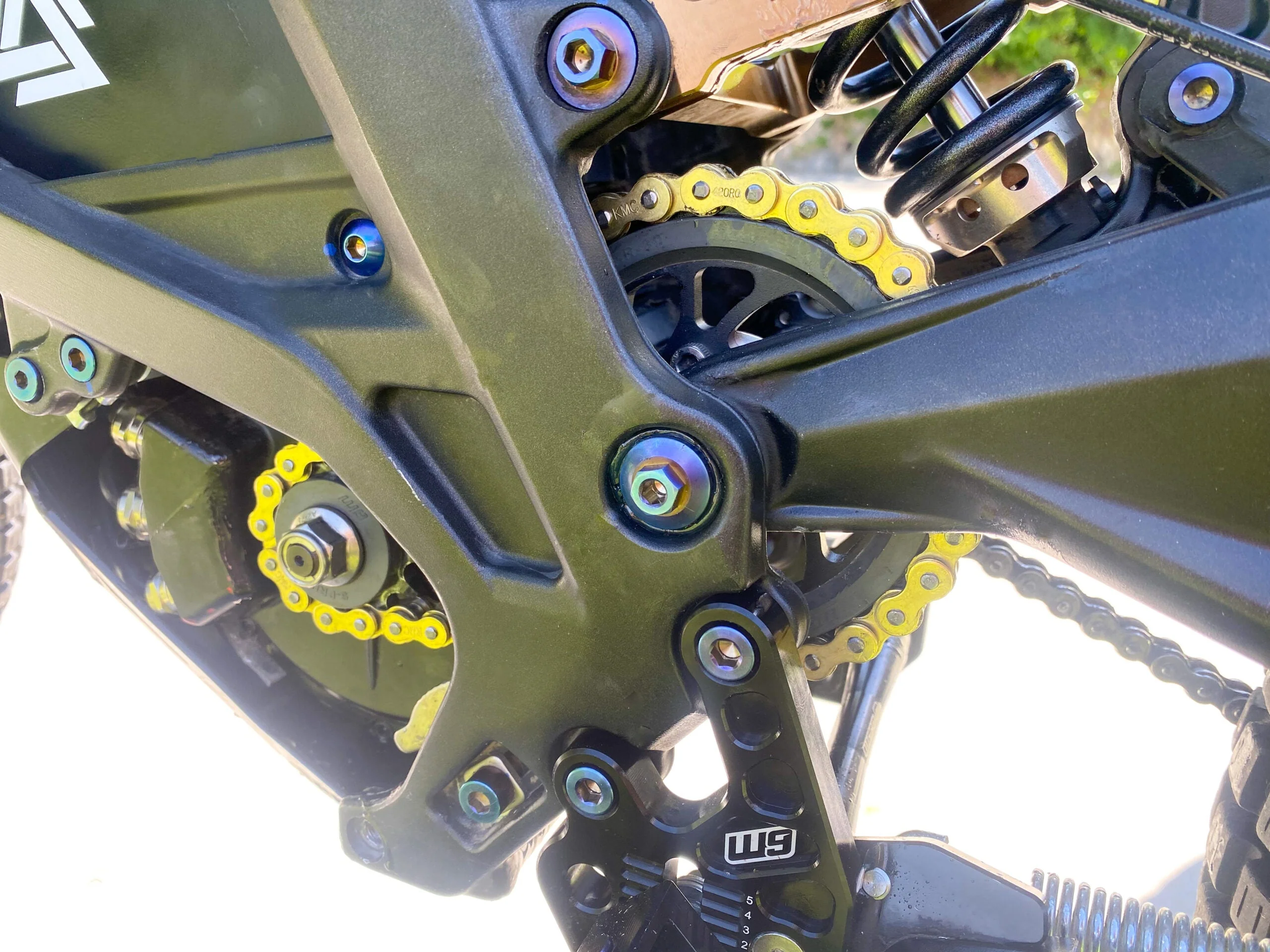 Replacement Warp Drive Chain by Warp 9 | Surron, E-ride Pro, 79 bike