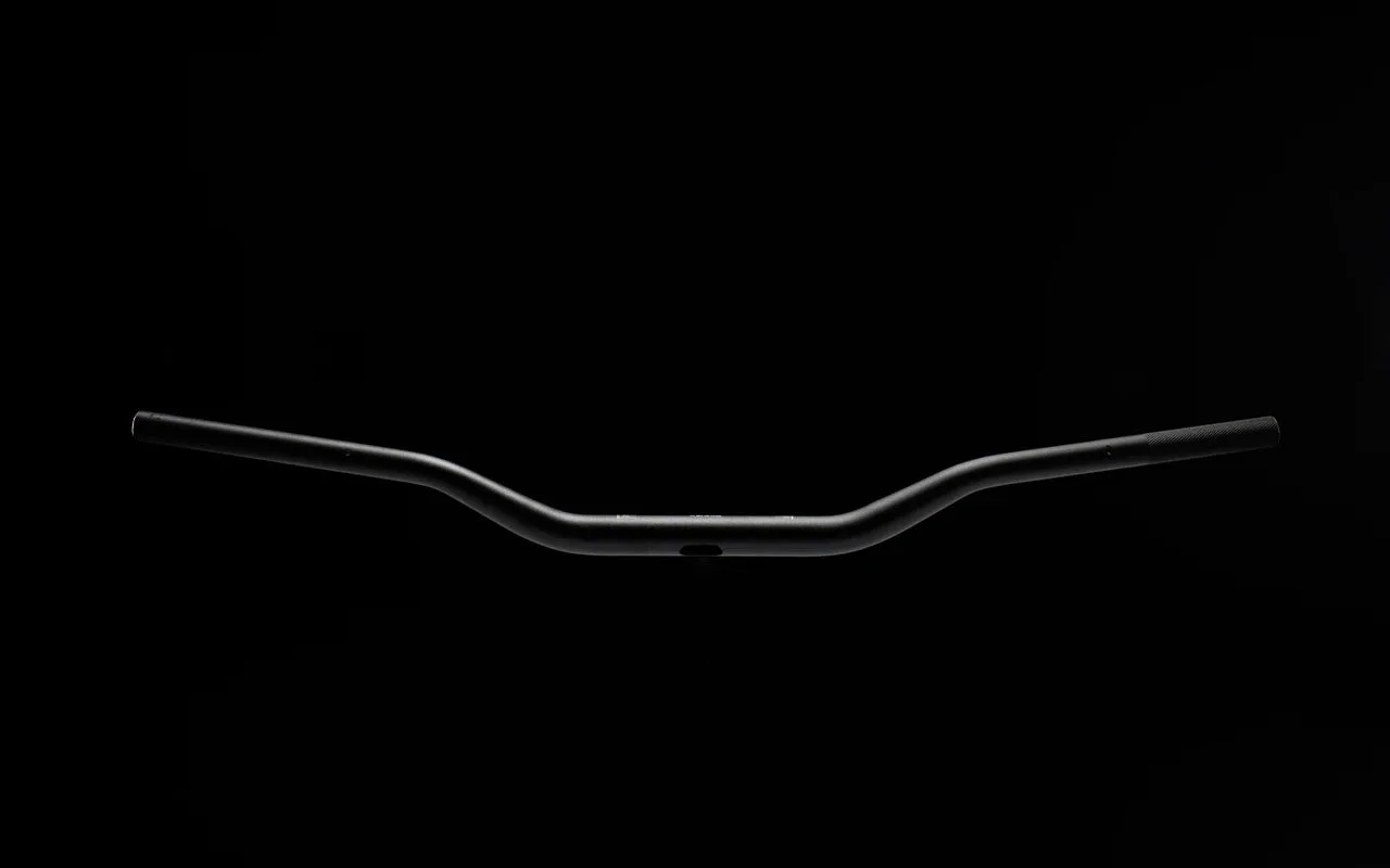 STARK VARG EX Handlebar 7075 T6 28,6mm With Internal Routing