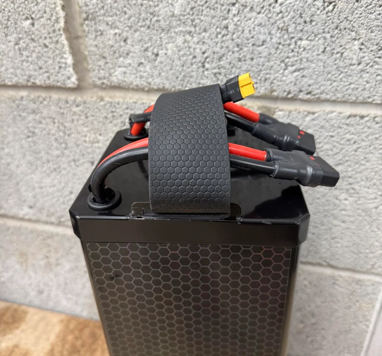 Sur Ron Battery 81.4v 4026Wh 50Ah THOR V2 45Kw + Charger - View 2