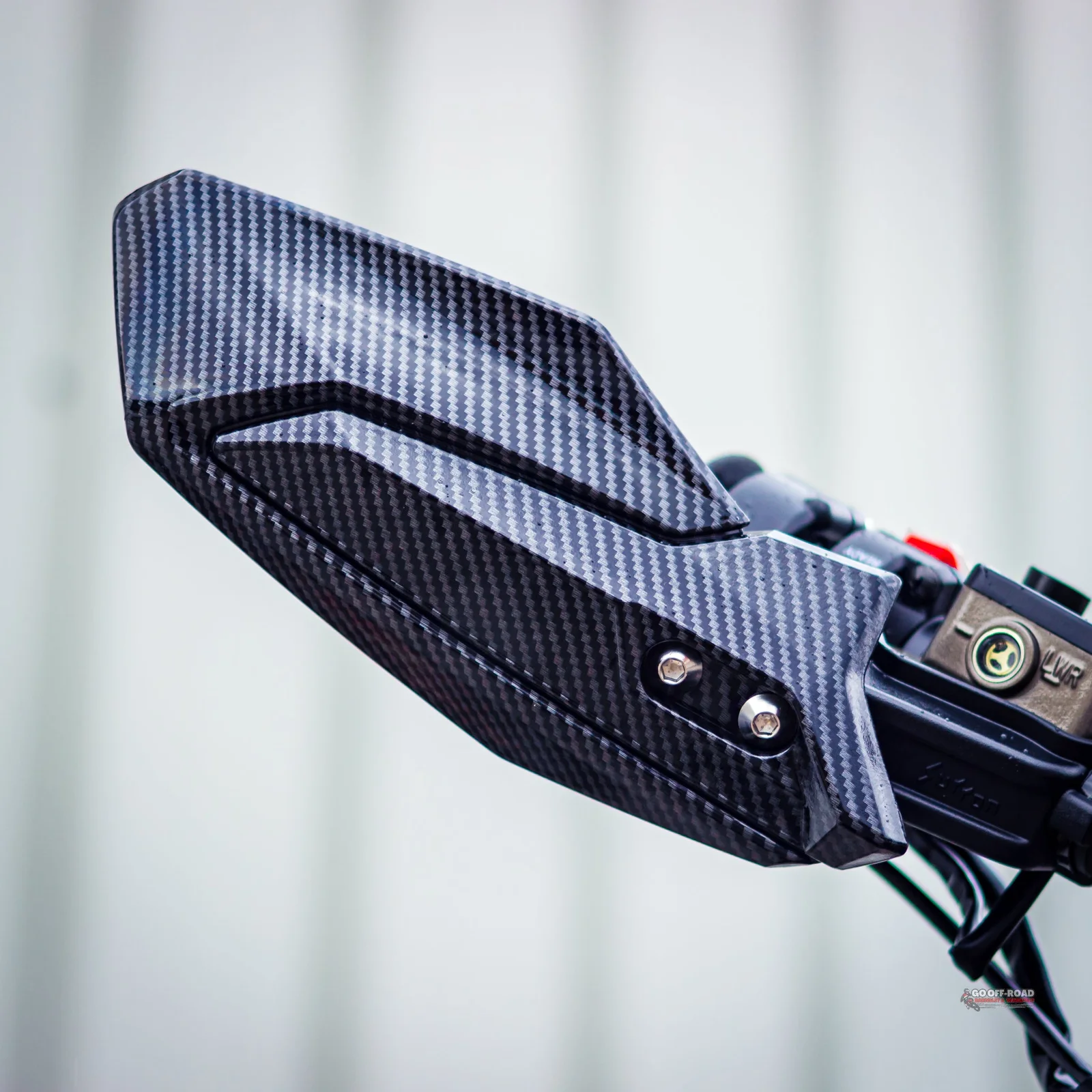 SUR RON ULTRA BEE HAND GUARD PAIR CARBON - View 3